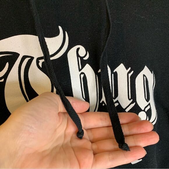 Thread & Needle Boathouse Thug Life Cropped Hoodie Black Size Small - Picture 4 of 8